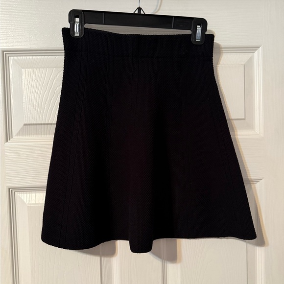 Zara black knit mini skirt - Picture 1 of 3